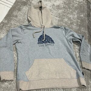 Patagonia hooded sweatshirt- M